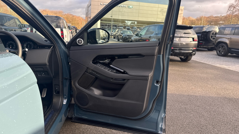 Land Rover Range Rover Evoque 1.5 P300e Dynamic SE 5dr Auto Hatchback